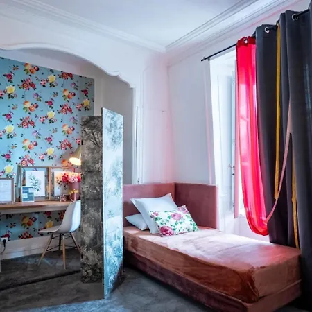 Le Henri Ii Hotel