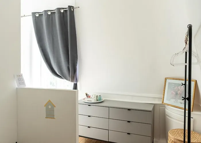 Apartment Le Henri II - 15 Min Du Circuit, Arrivees & Departs Autonomes Le Mans