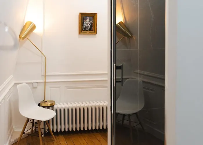 Le Henri Ii - D'exceptions Entièrement Autonomes Appartement